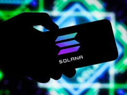 April crypto report highlights Solana's resilience (SOL), casts doubt on Ethereum (ETH)